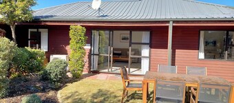 Central Wanaka Dungarvon St  apartment