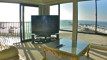 Smart TV, DVD player