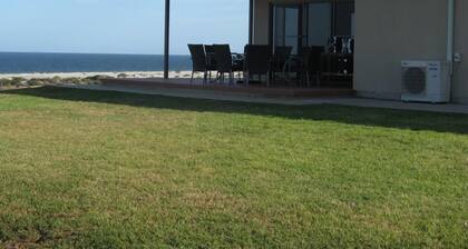5iveHeadz Coastal Lifestyle Getaway - Tumby Bay/Lipson