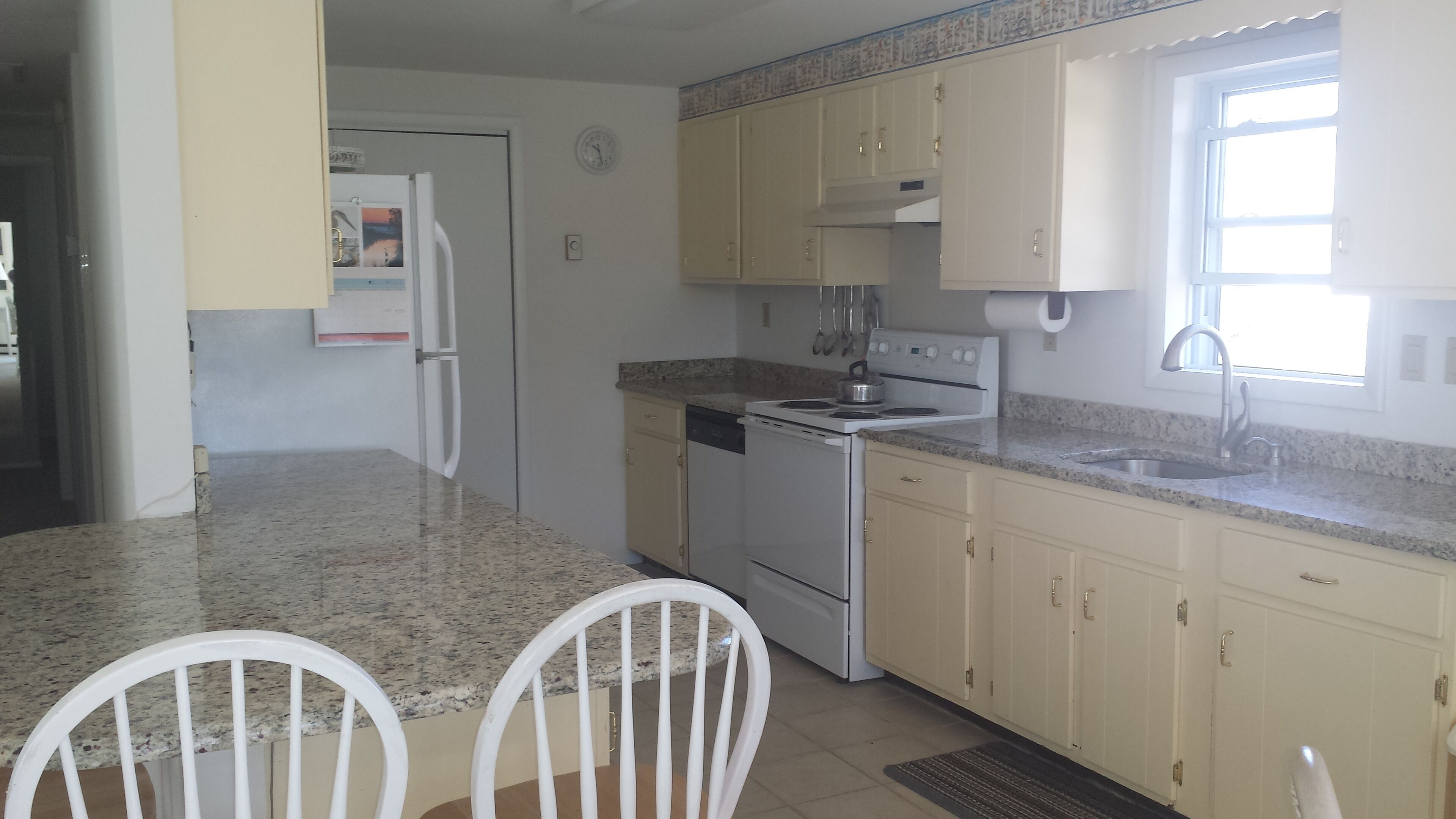 Bethany Beach, Short Walk to Beach & Town! Quiet, in "The Canal" community.