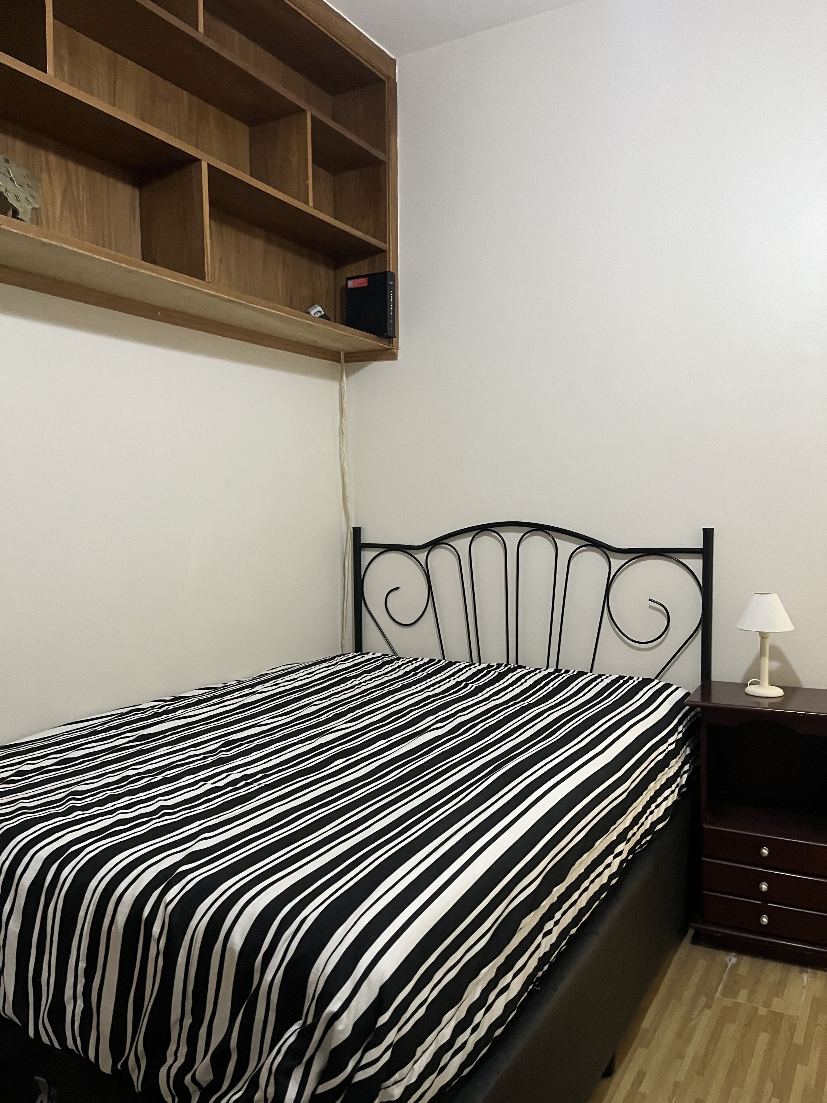 COPACABANA, LEME SAFELY. Well-furnished and cozy property