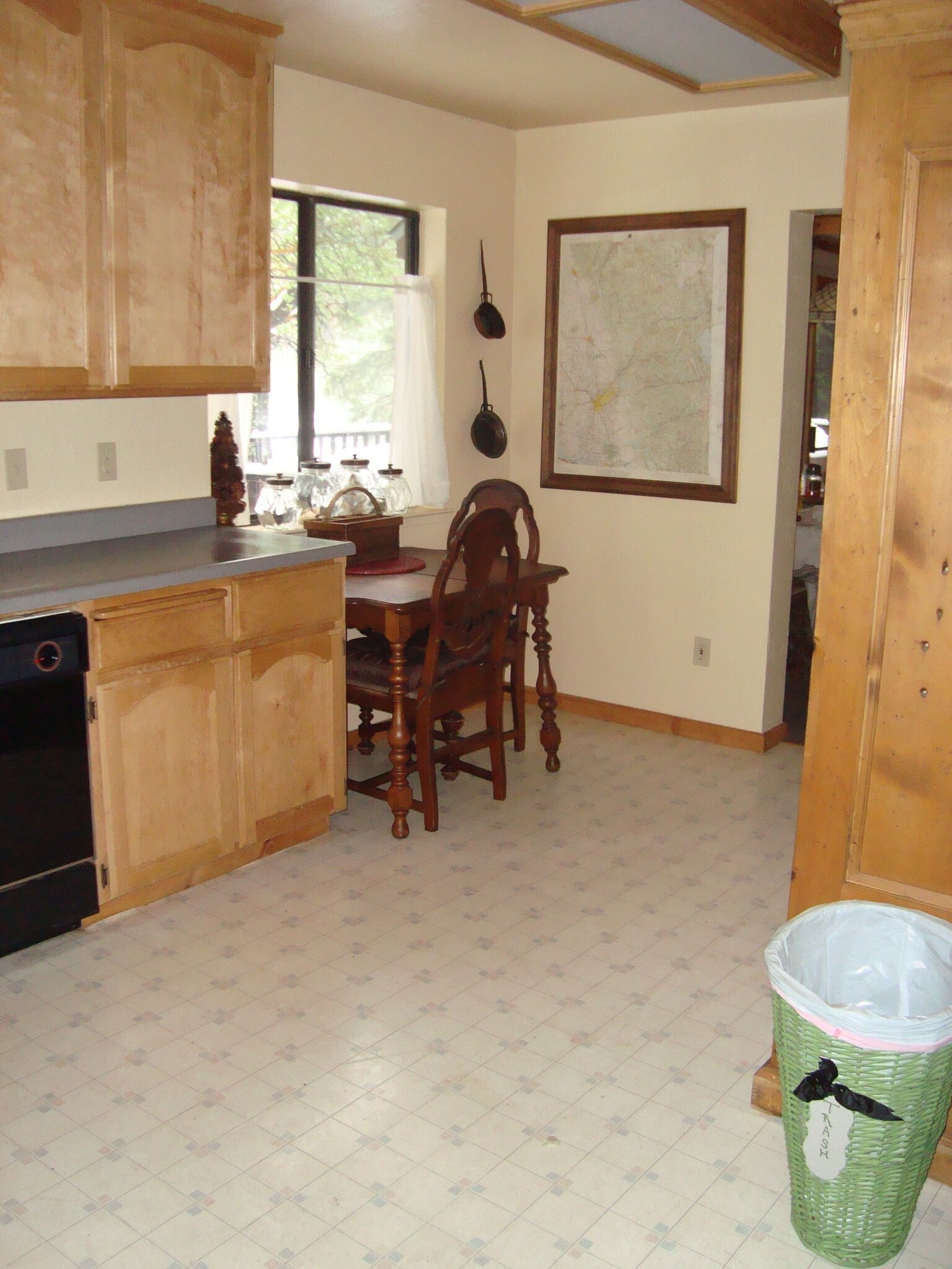 Lagunita- lakeside cabin w/ 2 bunkhouses & HOT TUB! $300. Per night for all 3!!