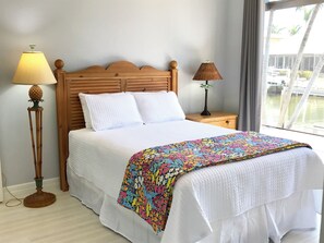 5 bedrooms, desk, iron/ironing board, travel cot