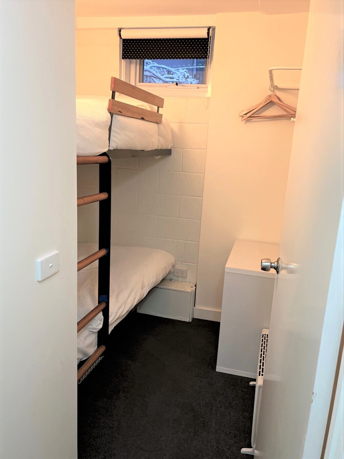 Les Chalets 5 - fabulous apartment next to Halley's Comet chairlift — image 12