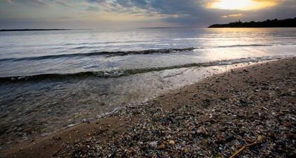 Maeburn Cottages - Selbstversorger-Kurzurlaub am See