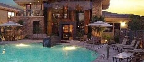 Outdoor pool, a heated pool
