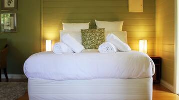 1 bedroom, iron/ironing board, bed sheets