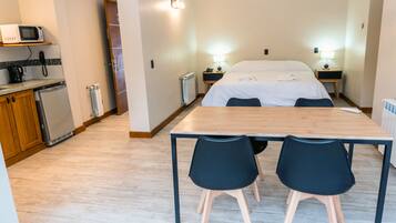 Caja de seguridad en la habitación y decoración personalizada