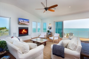 Smart-TV, bordtennis og bøker