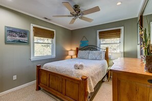 5 bedrooms, WiFi, bed sheets - Bay View | 775 ft from the beach | Dog Friendly (Virginia Beach)