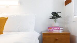 3 bedrooms, bed sheets