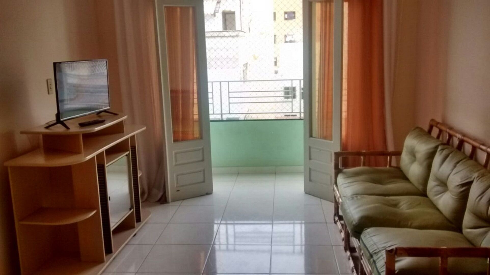 Code 6325- Beautiful apartment in Praia do Morro Guarapari.