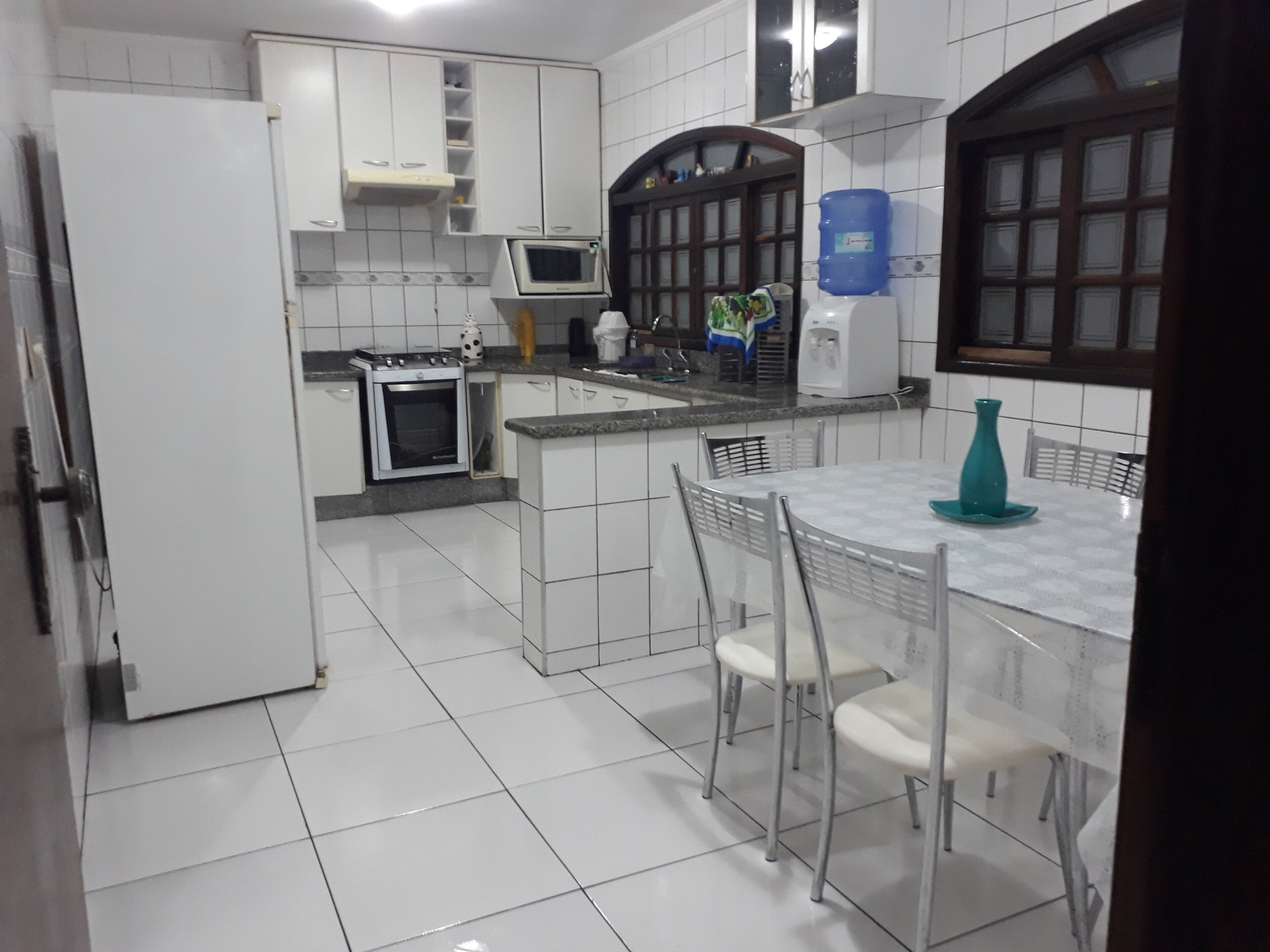 House In Closed Condominium -Jardim Acapulco- Guarujá