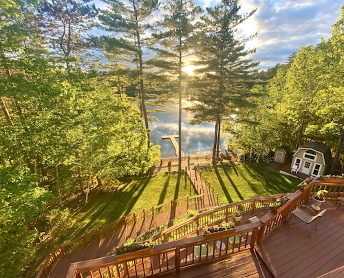 Terrace on the Lake – Private Lakefront with Breathtaking Views
