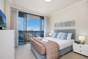 2 bedrooms, iron/ironing board, travel cot, free WiFi