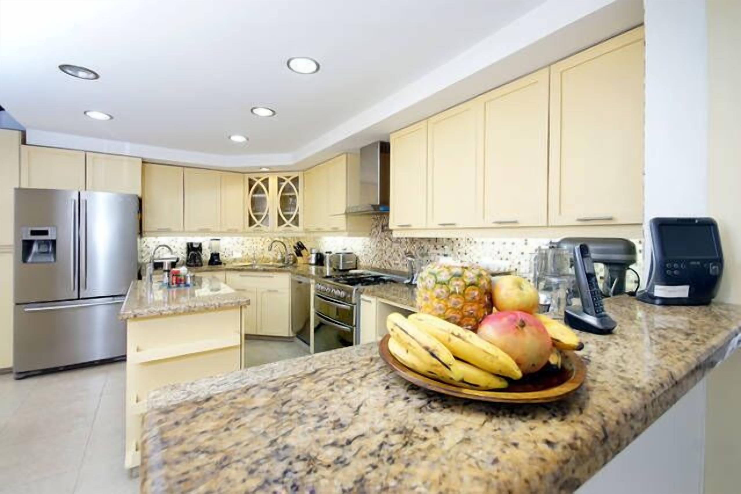 amazing experience in our luxurious house, Breakfast  , maid on site! Etc.