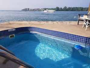 Outdoor pool - Water front, Private, Luxury, Romantic Sunsets, Pool, Close To Centre And Shaw. (Niagara-on-the-Lake)