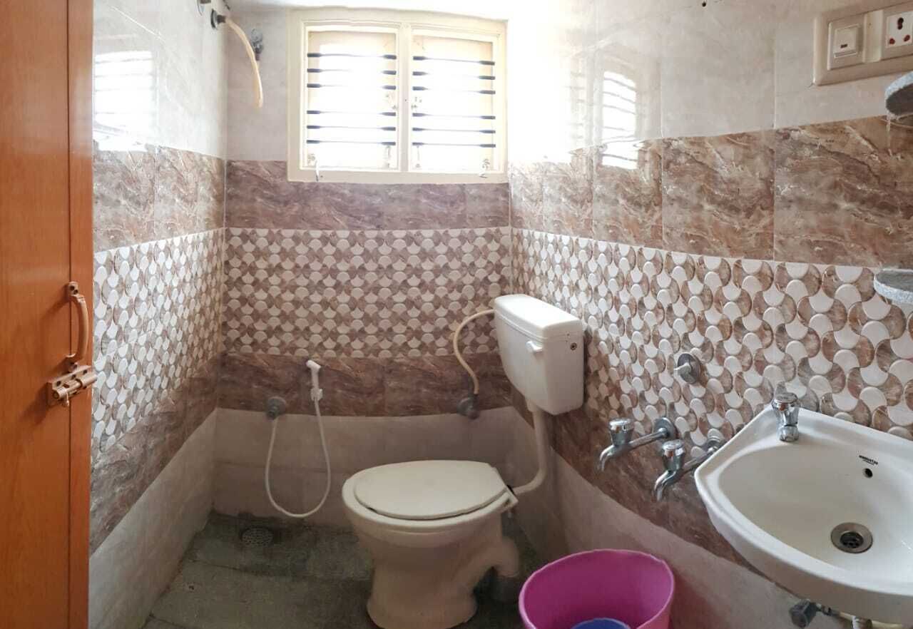 Well located 2BHK Flat in 2nd Floor, Independent House Preview listing