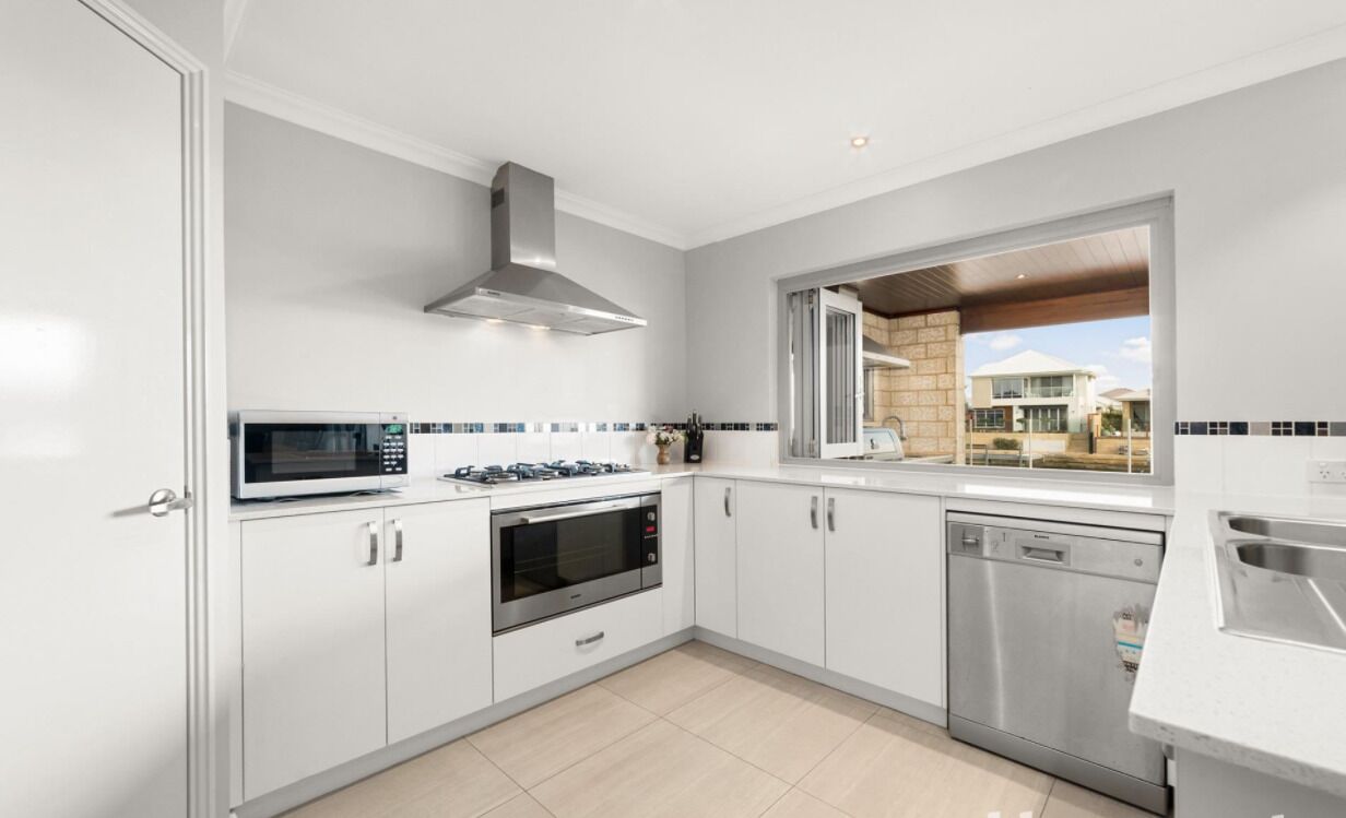 Mandurah Canal Oasis