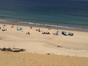 Private beach, sun-loungers, beach towels