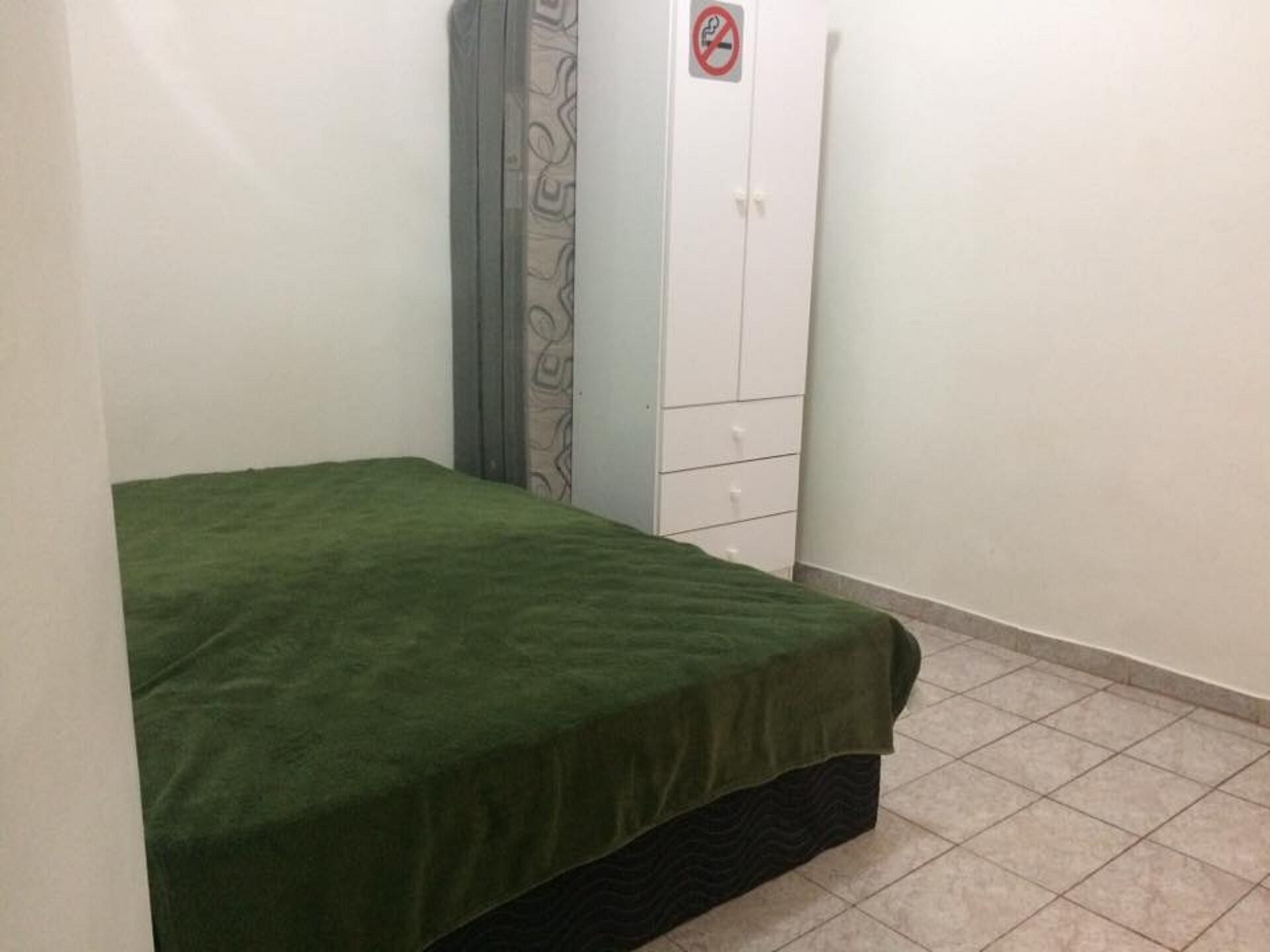 Apt for up to 4 people. One block from the beach. Noble area. Ideal for families. 