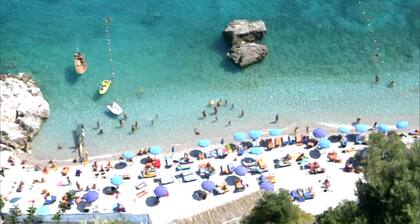 Wonderful Seaside House On The Amalfi Coast – Seaview Terrace & Fast Wi-Fi!