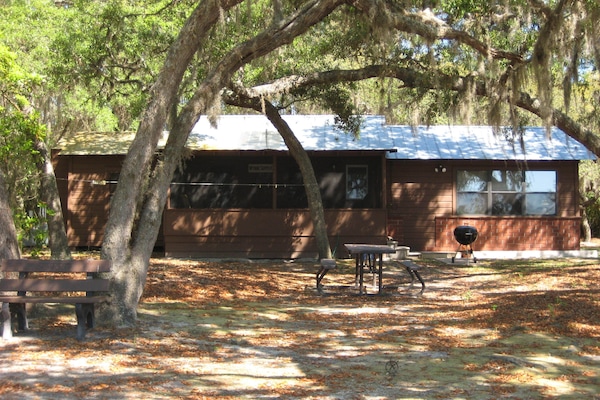 Lakeside facing lake