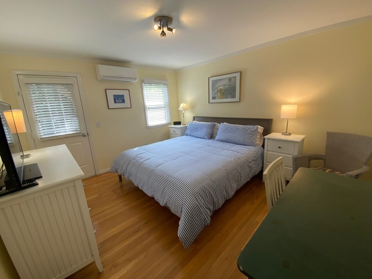 Amazing Location For 3 Bed 2 Bath Town Home On 5 Levels (2 1/2 Stories Tall) #B