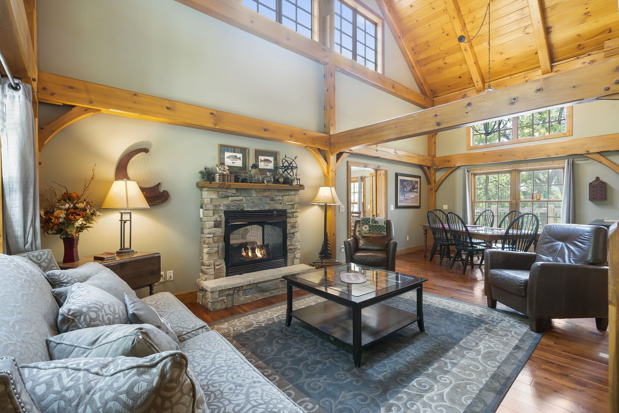 Escape to 3,000 sq ft  Post & Beam Home-Hot Tub-Game Room-Community Salt Pool Car Charger