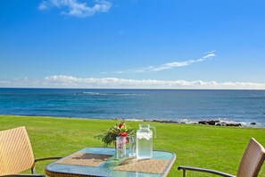 Outdoor dining - Poipu Oceanfront, 10 steps to ocean (Poipu)