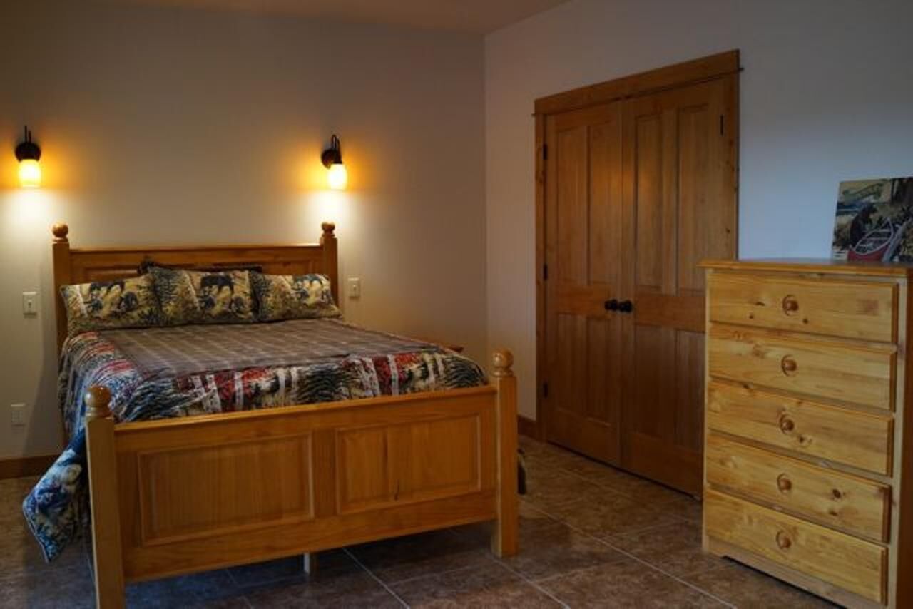 Wild Rose River Level Apartment Rental With Private Acre Pond