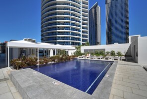 Indoor pool, outdoor pool - H'Residences – 2 Bed Unit in the heart of Surfers (Surfers Paradise)