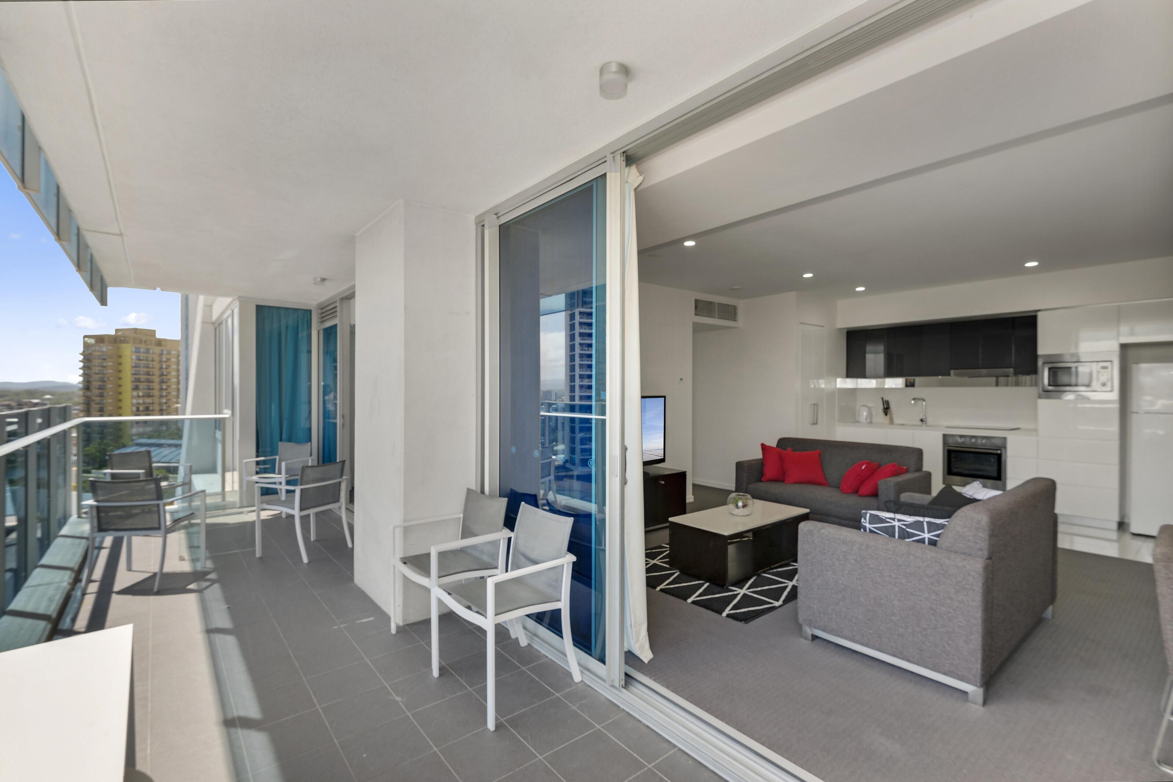 H'Residences – 2 Bed Unit in the heart of Surfers — image 14