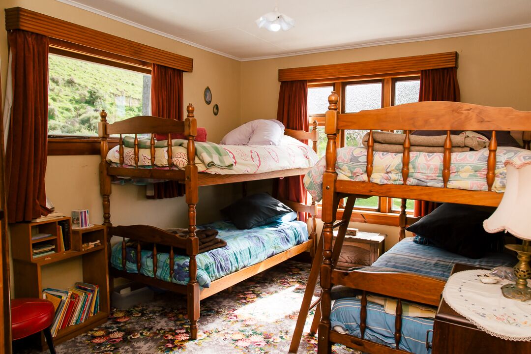 3 soverom, strykejern/-brett og sengetøy