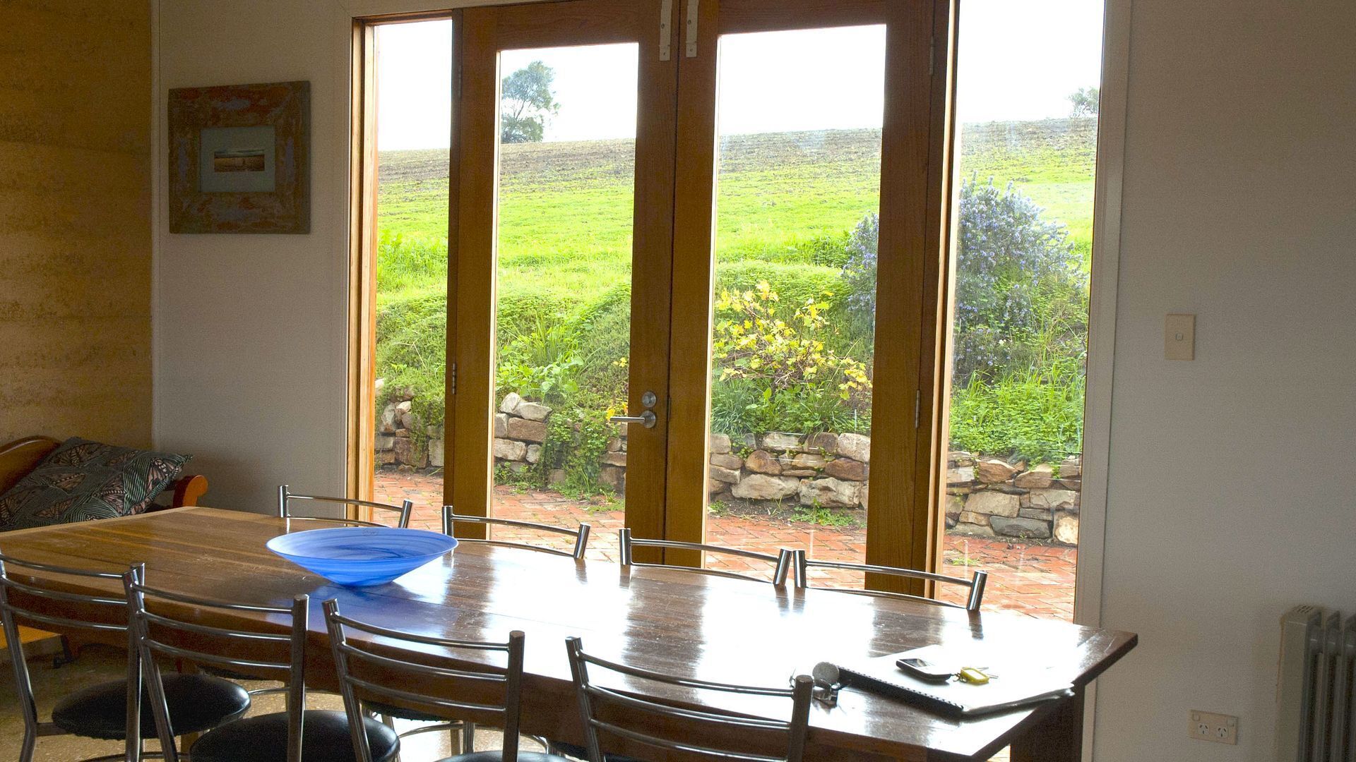 Kirra Court Beach House — image 5