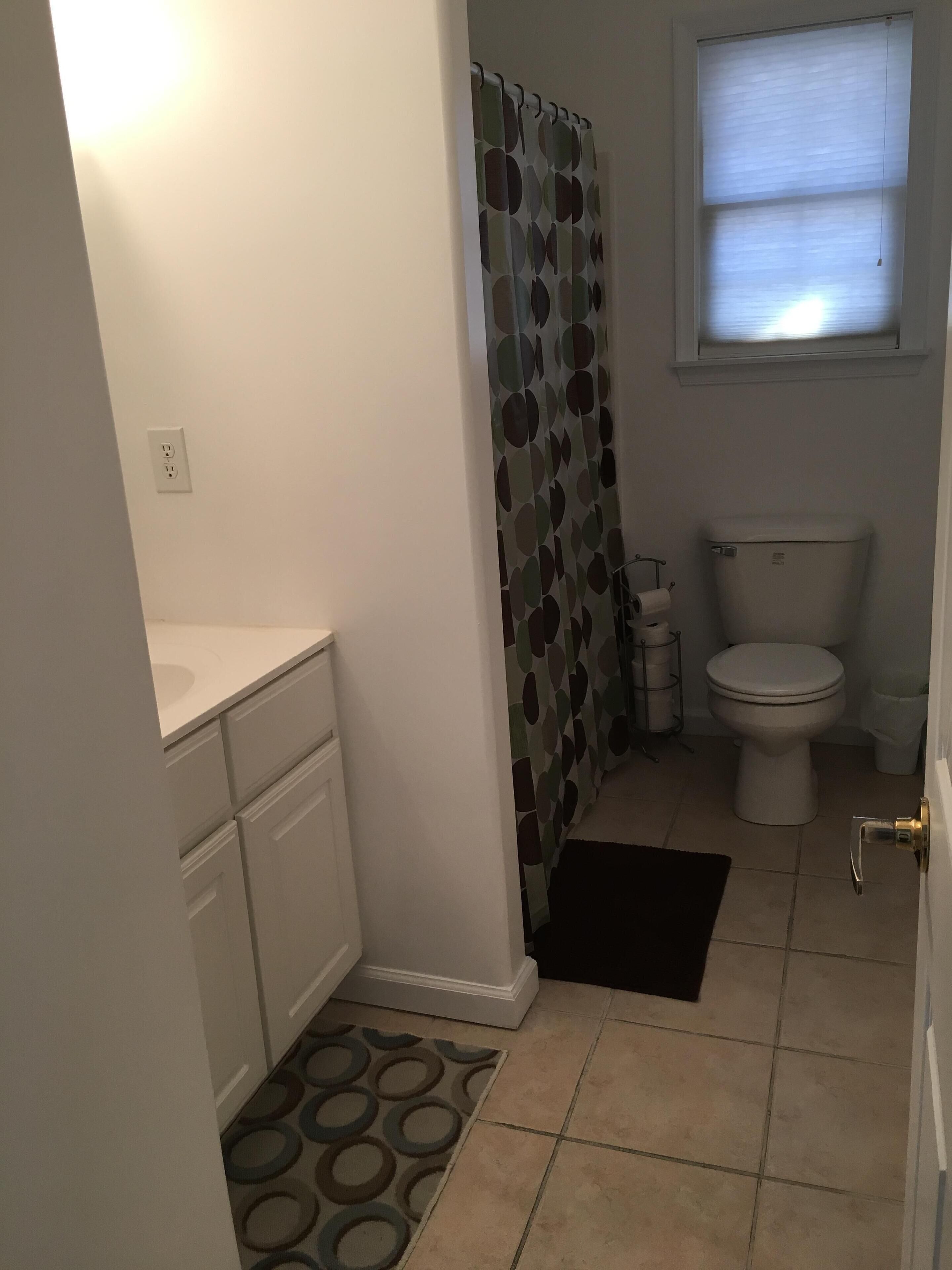 Great location, just steps away from the Boardwalk, Convention Center & Beaches!