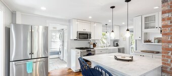 ** UUSI KESKI AIR ** kävellä kaupunkiin - The Perfect Martan Vineyard Getaway