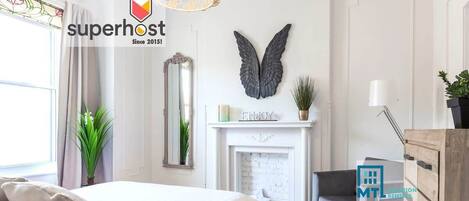 3 bedrooms, desk, iron/ironing board, travel crib