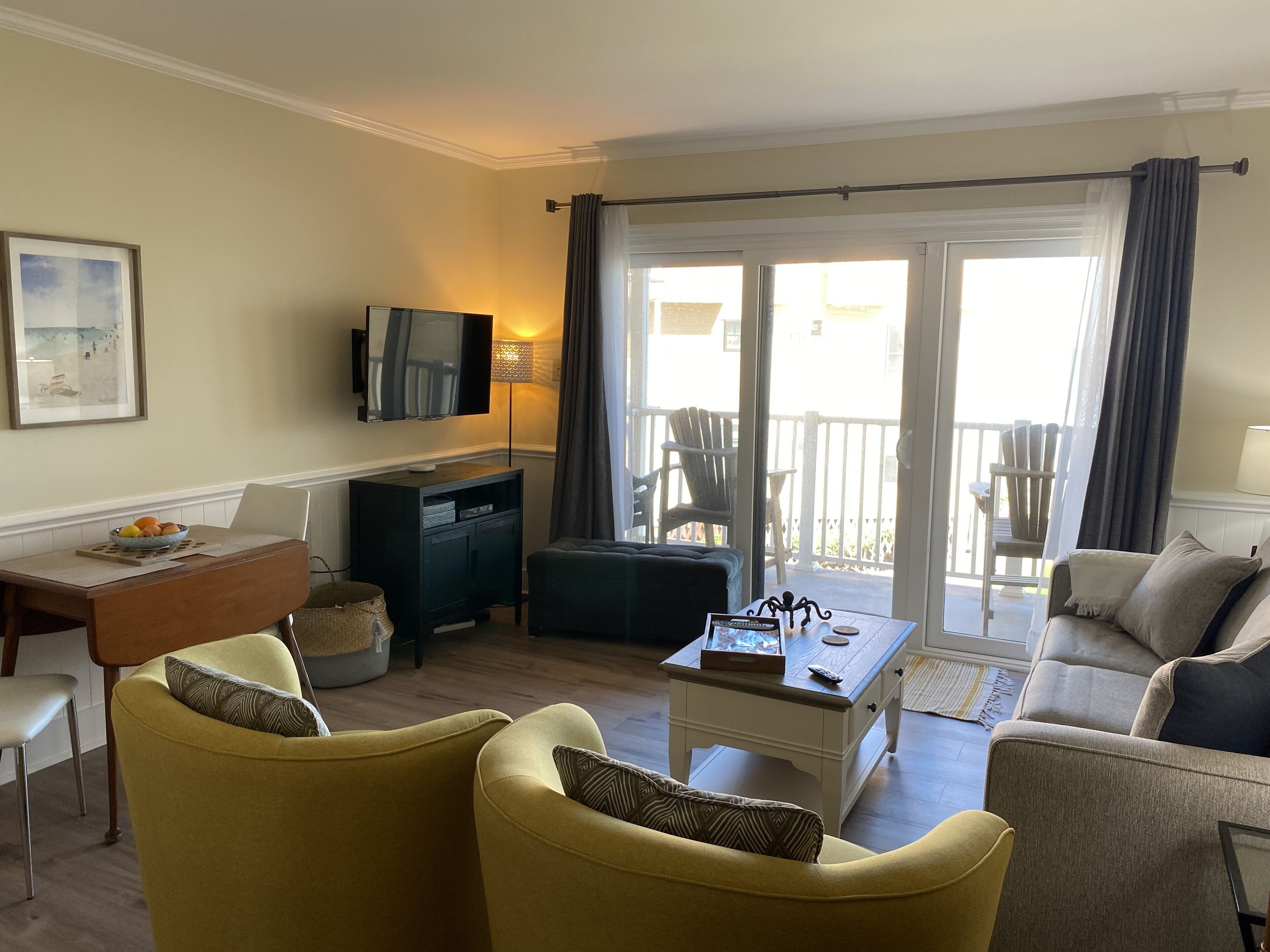 Sweet BEACHFRONT retreat! Smart Home features! Updated in 2022!