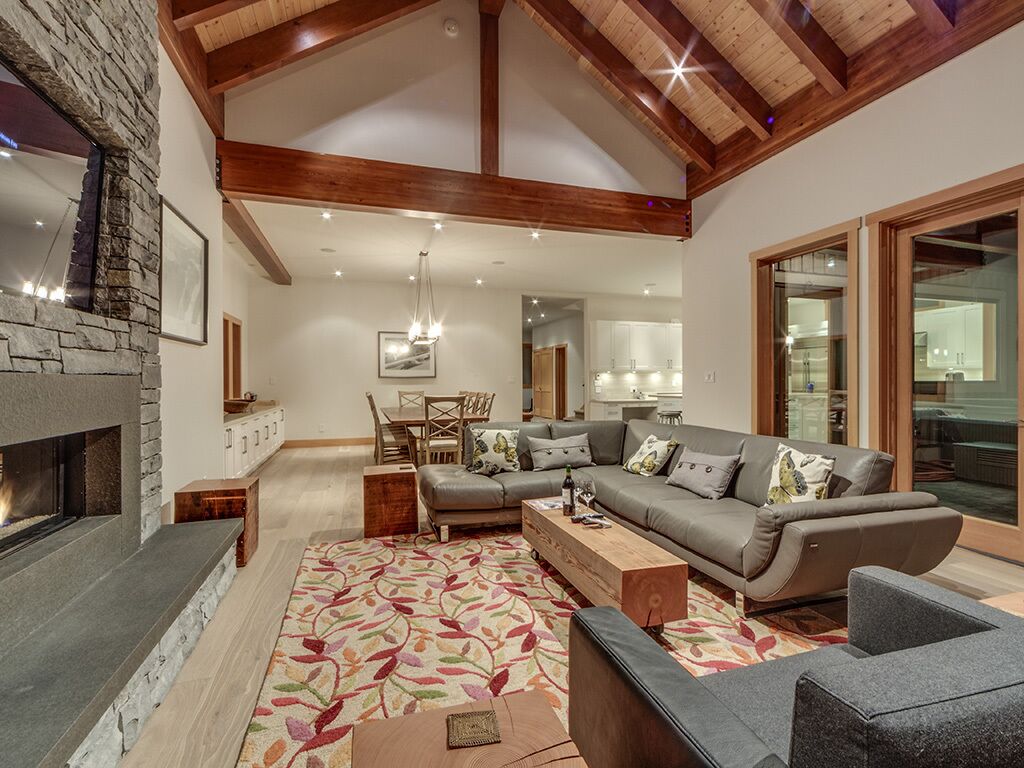 Modern Luxury Home in Whistler 
