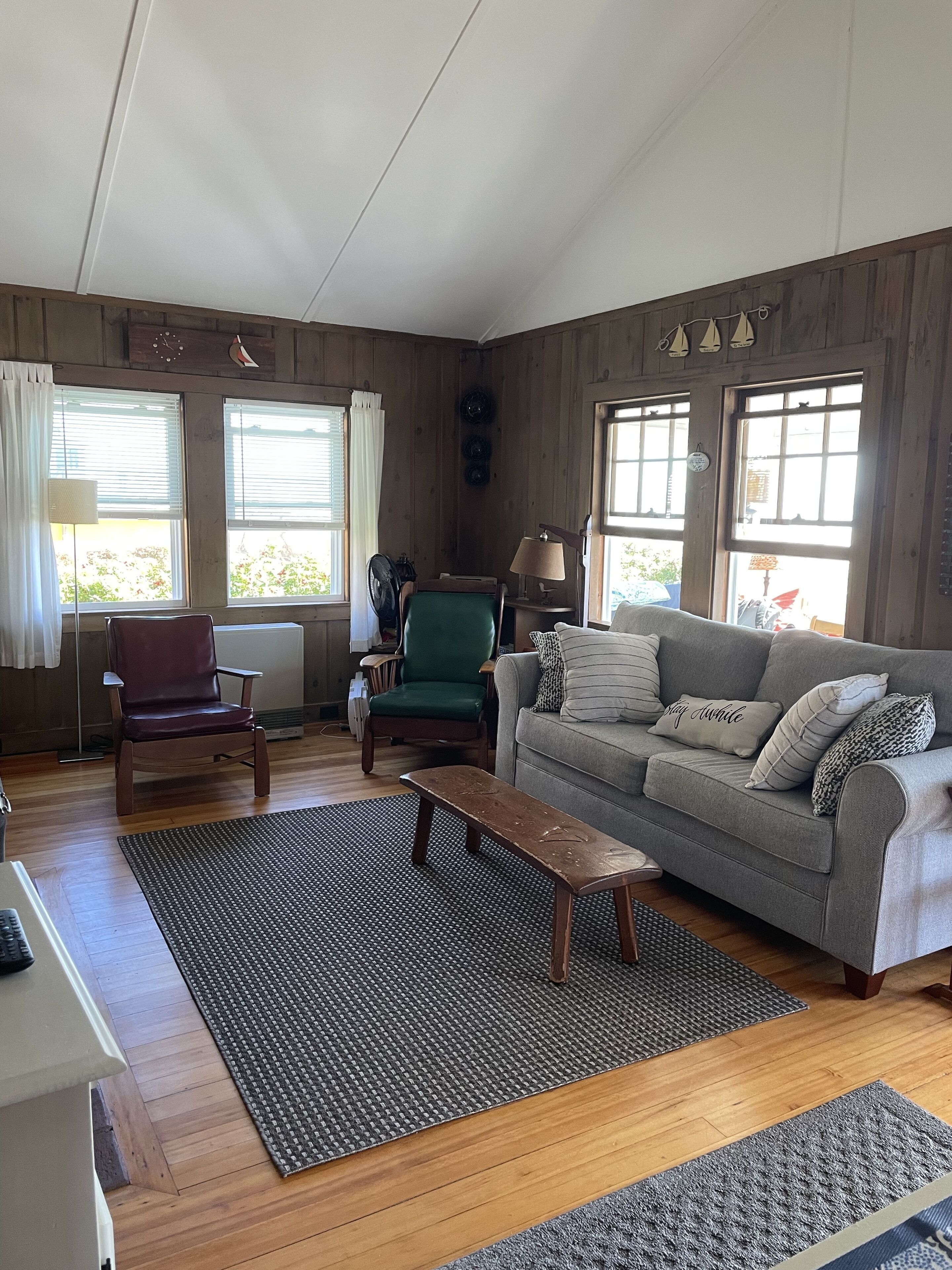 Beachfront cottage on Fortunes Rocks Beach 