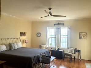 4 chambres, fer et planche à repasser, Wi-Fi gratuit, draps fournis