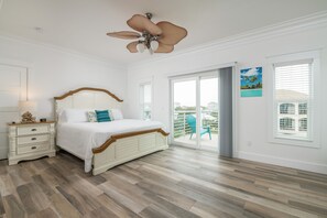 6 bedrooms, iron/ironing board, free WiFi, bed sheets