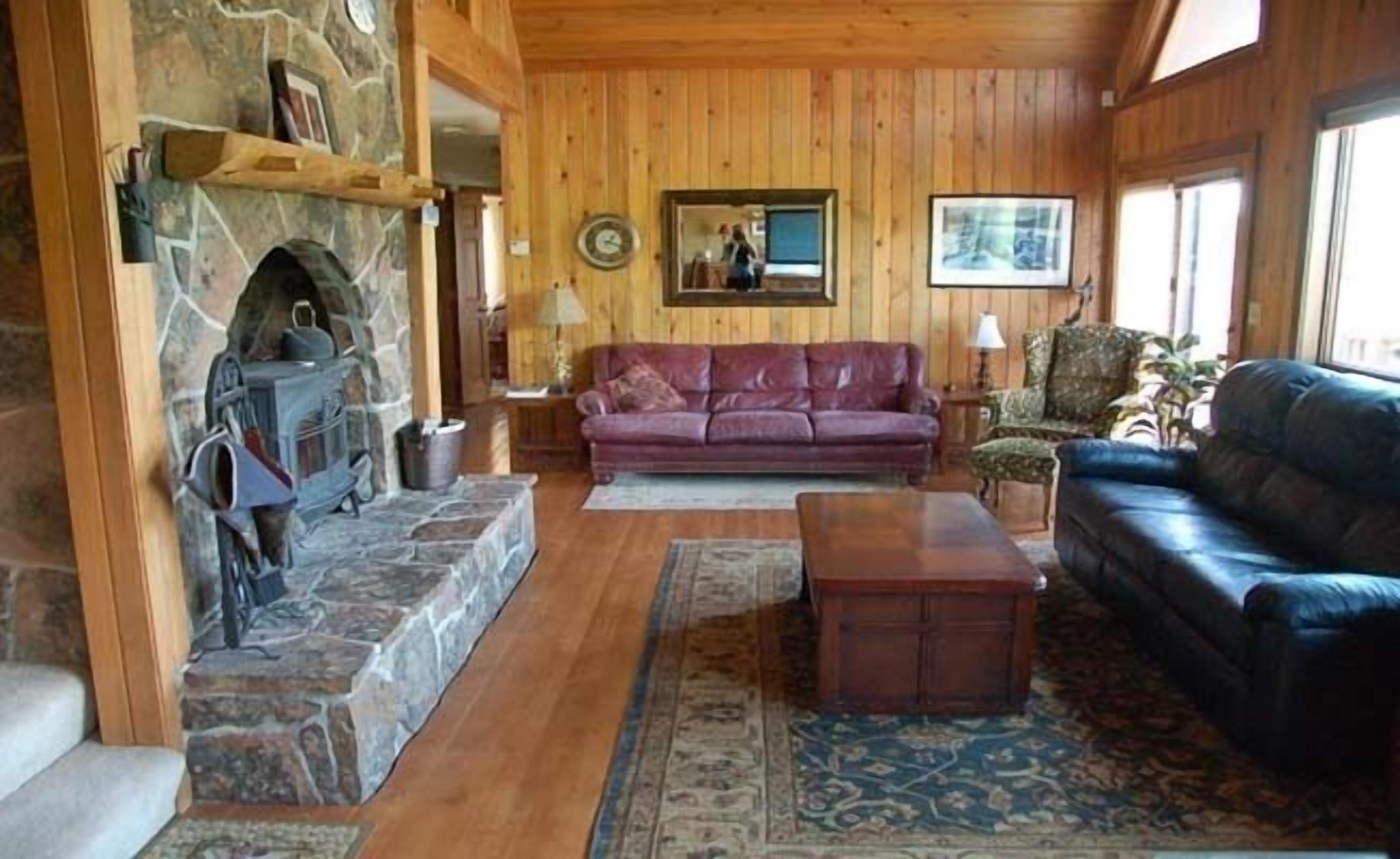 Amazing views, abundant wildlife, yet close to town.