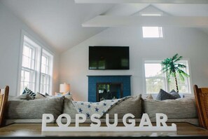 Smart TV, fireplace, video games, books