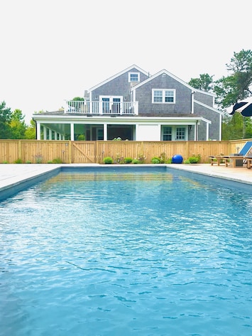 137 Hummock Pond Rd. Nantucket~
Pool & Spa, 7 bedrooms, 6.5 bathrooms