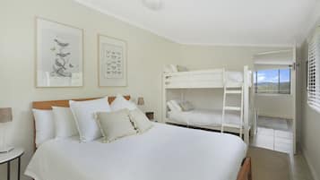 2 chambres, fer et planche à repasser, lit parapluie, Wi-Fi