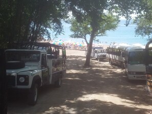 Sillas reclinables de playa, toallas de playa