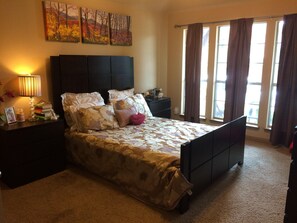 4 habitaciones, tabla de planchar con plancha y wifi gratis 