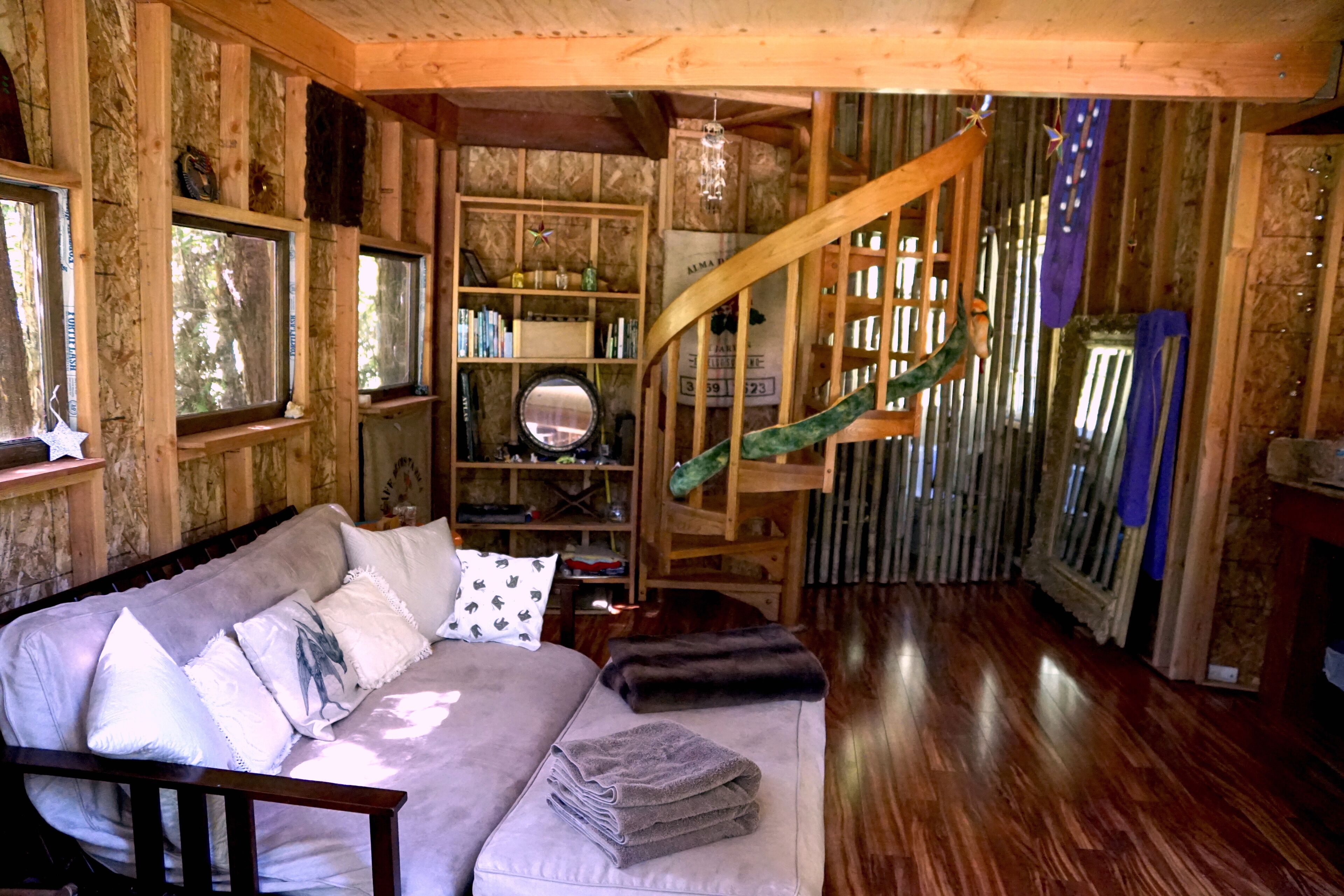 Treehouse in the Los Gatos Mountains,  Redwoods,  Beaches & Silicon Valley